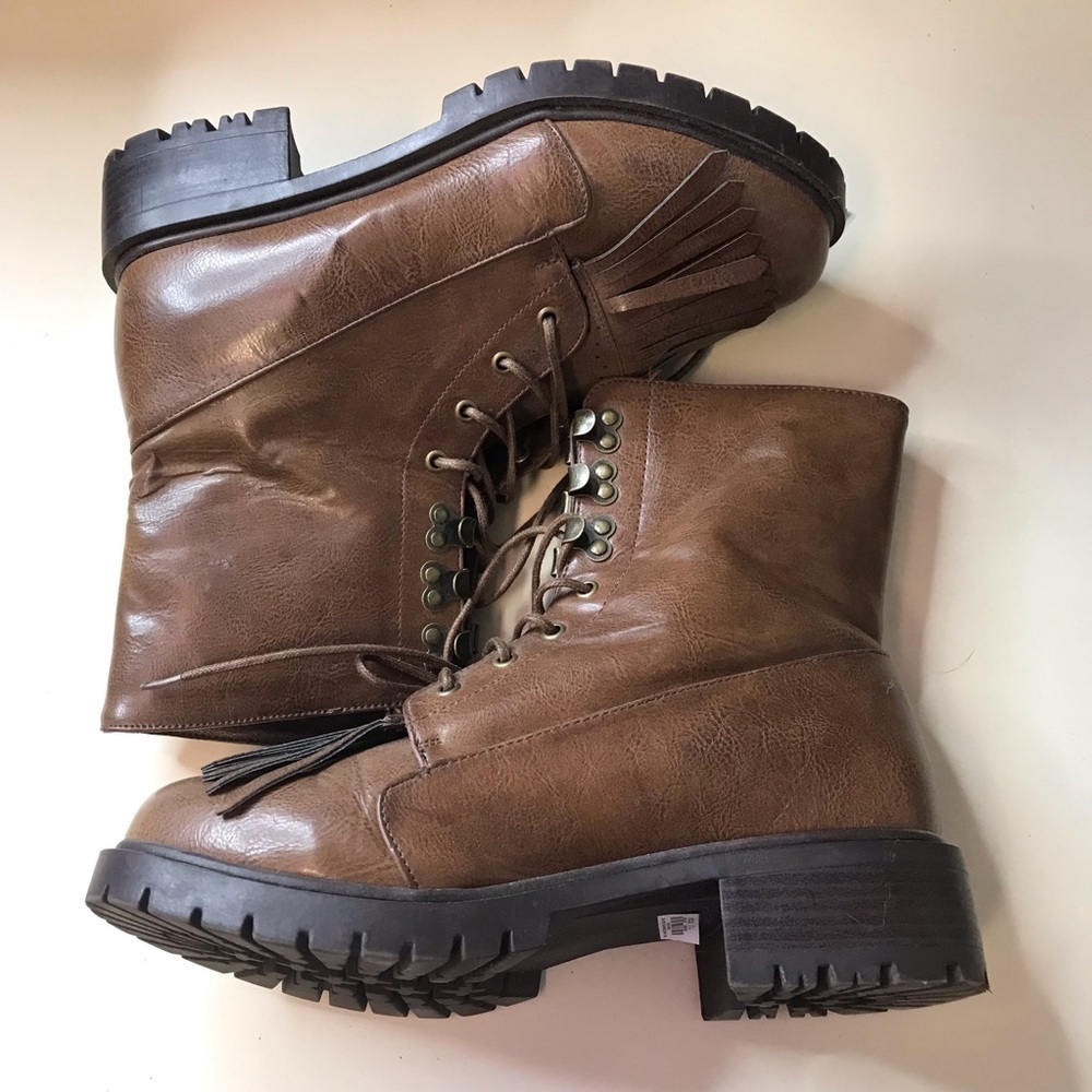 NEW! Torrid Brown Combat Boot - Outdoor Utility Style  Size 7.5 - MSRP $72.90!!
